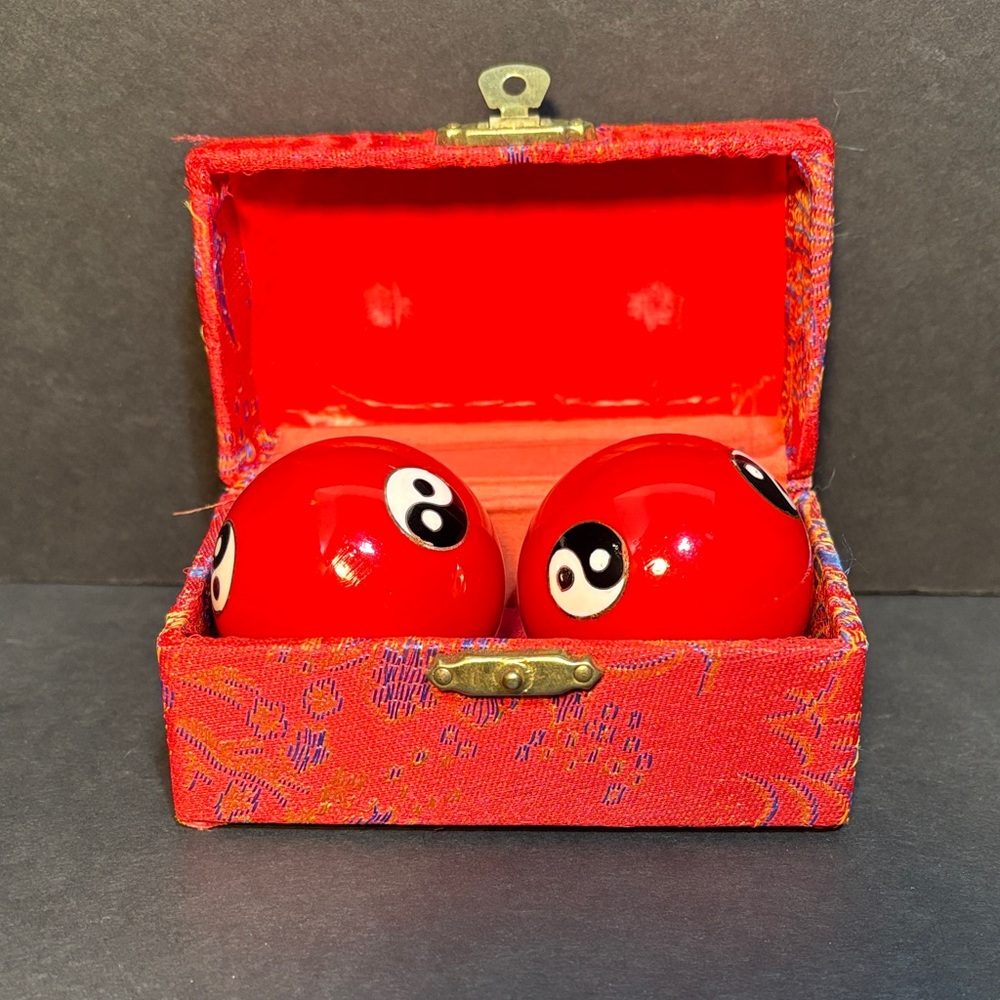 2 Chinese Baoding Balls with Case! Health, Wellness Stress Relief! Relaxation